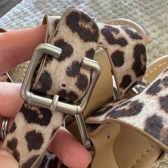 Soda Leopard Print Espadrille Sandals, Size 8.5 - Picture 12 of 12